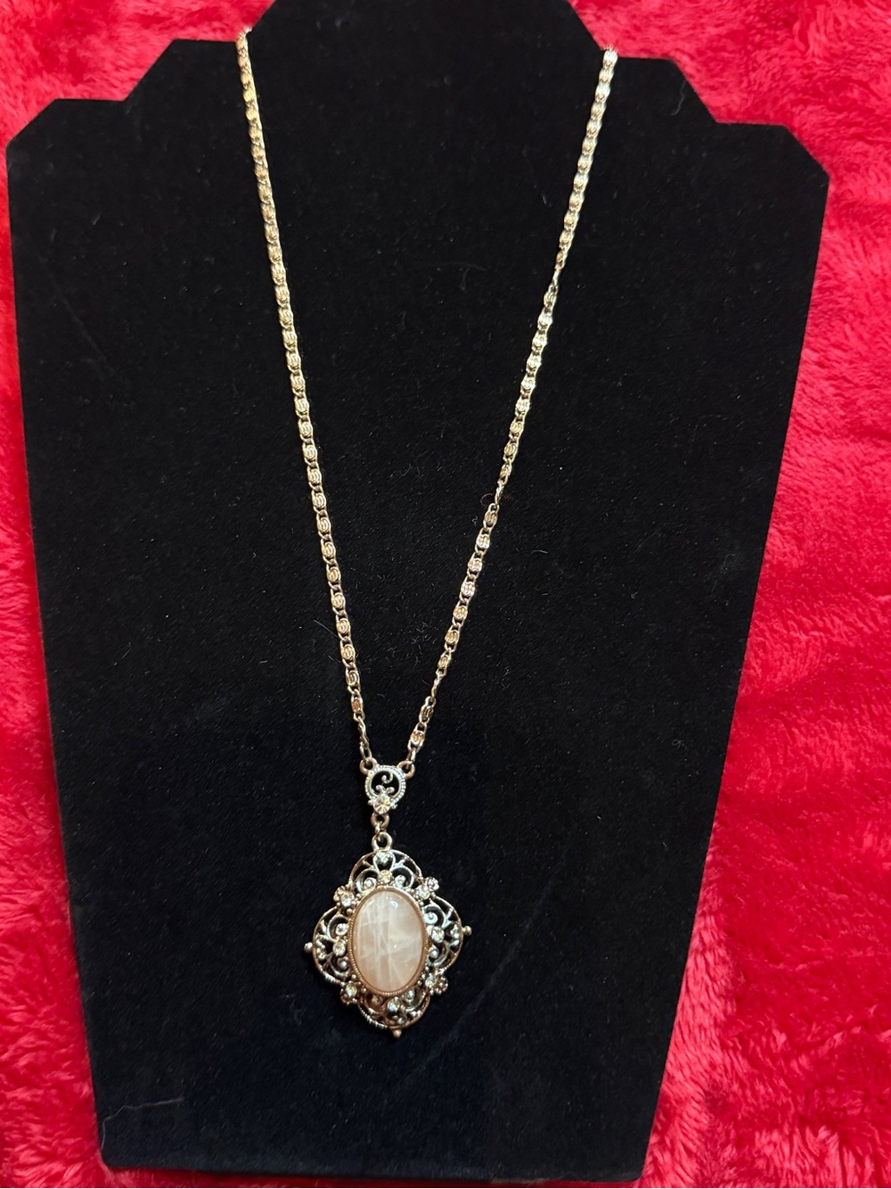 1928 Jewelry Vintage Whimsigoth Faux Rose Quartz Filigree Pendant Necklace